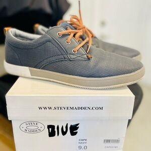 Steve Madden Men's Blue Sneakers with Tan Accents